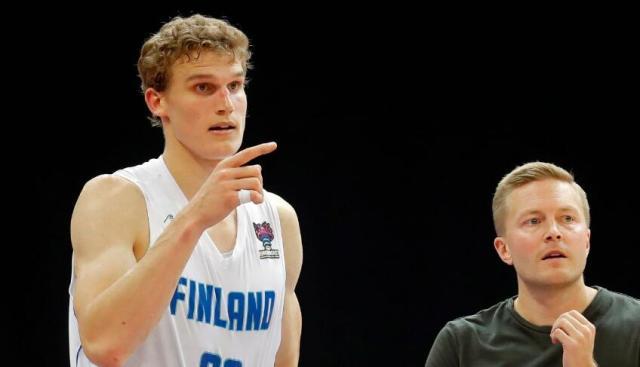 1662998155367084801.jpg 九游体育官网登录-被交易刺激的马尔卡宁!火爆砍分 爵士才是赢家?